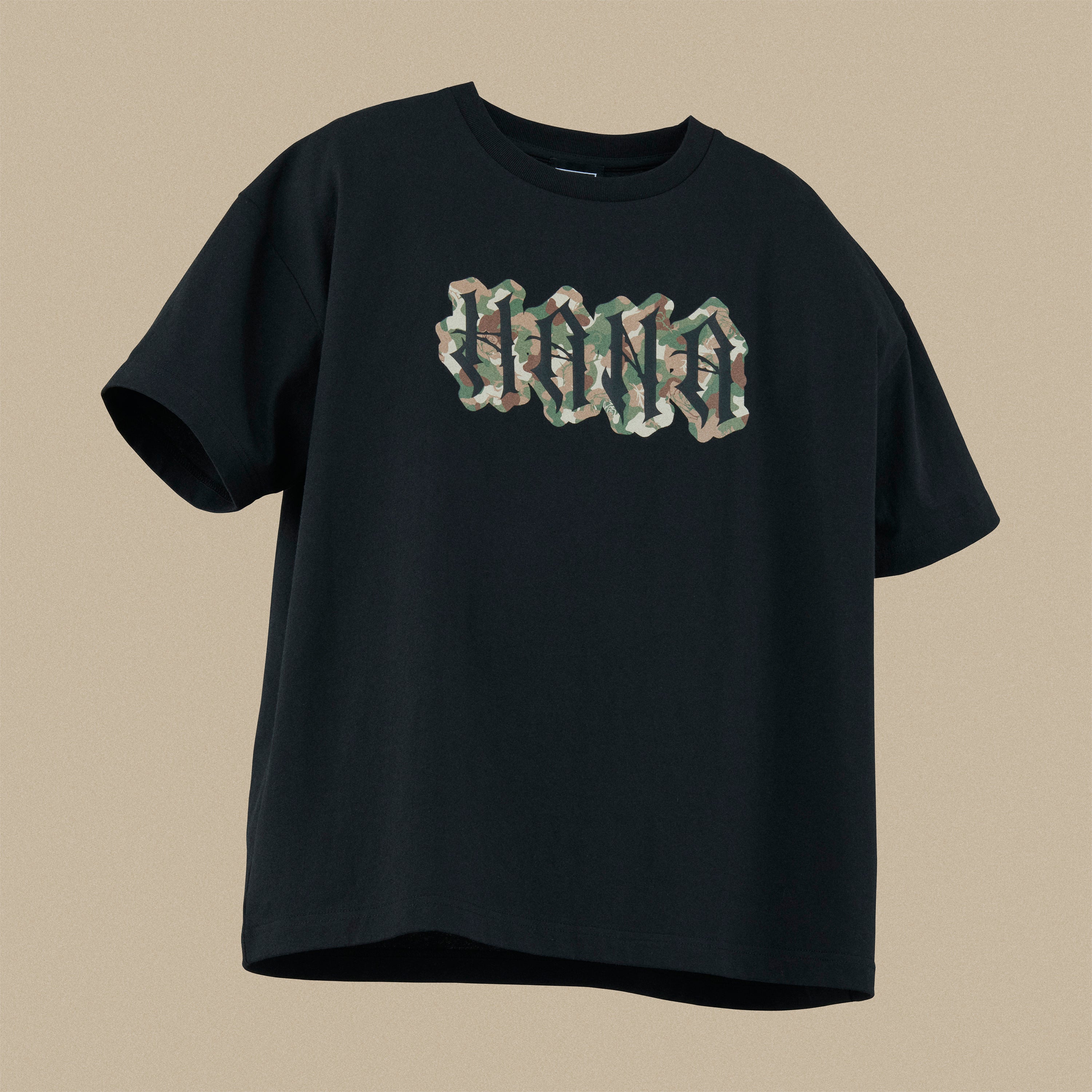 HANA Camo Big Tee【2026年9月10日(木)から順次発送予定】 – BMSG