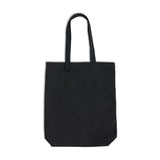 Lahir dari tas jinjing Bloom