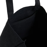 Lahir dari tas jinjing Bloom