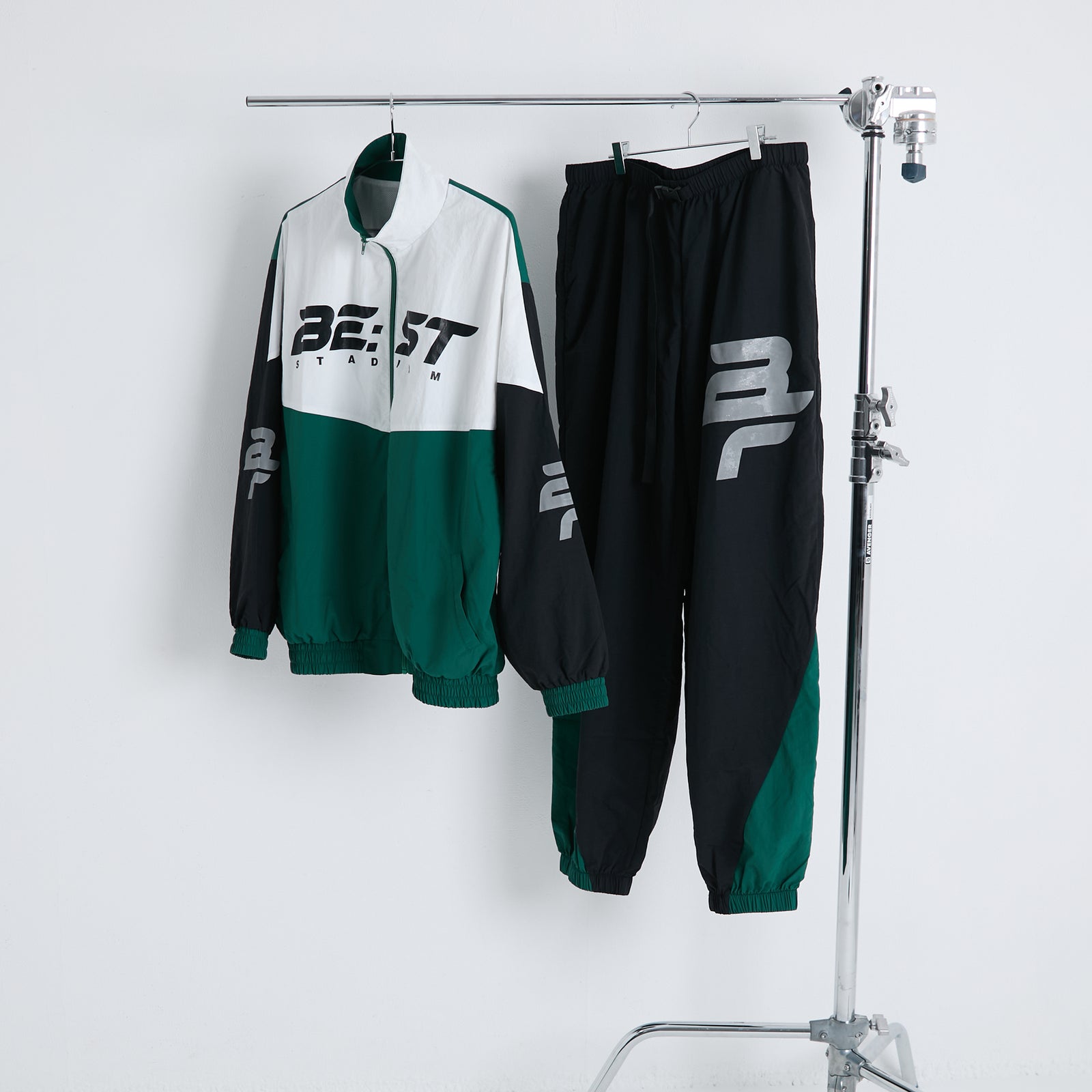 We are the “BE:ST” ナイロンパンツ – BMSG