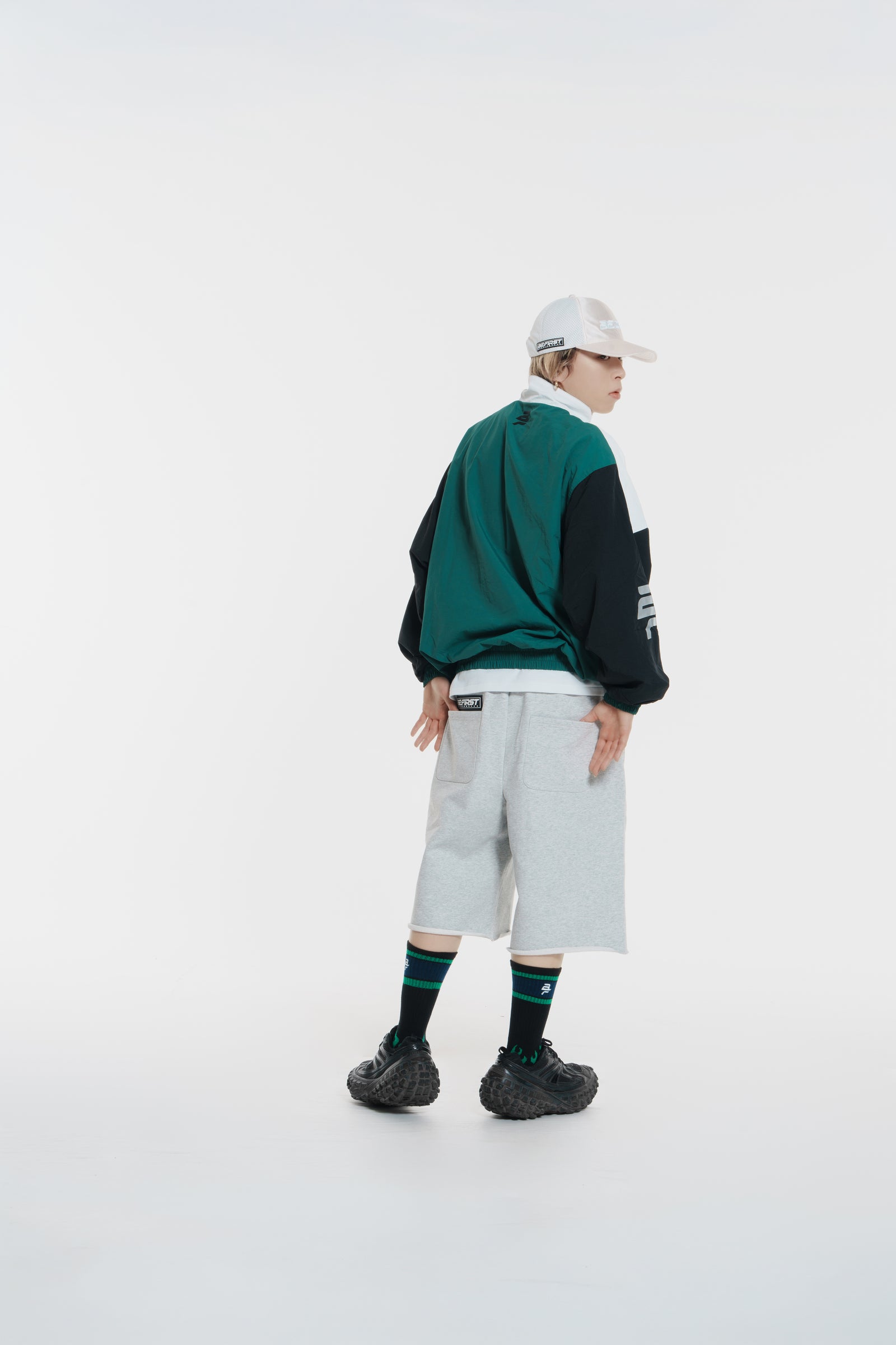 We are the “BE:ST” スウェットハーフパンツ – BMSG