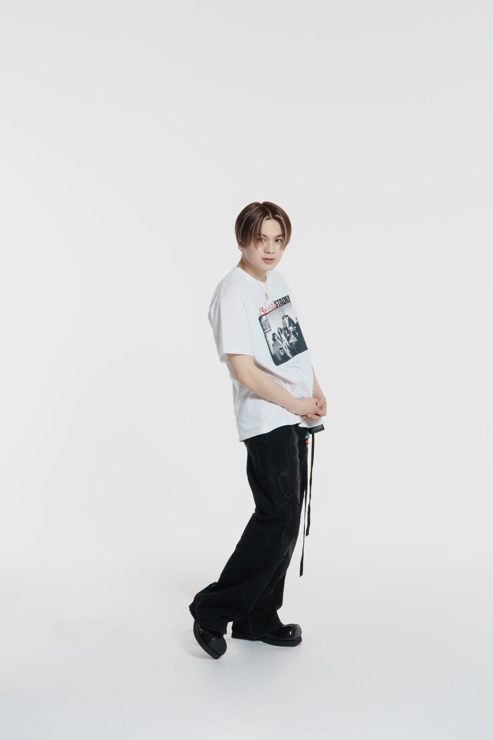 We are the “BE:ST” Artist Photo Tee – BMSG