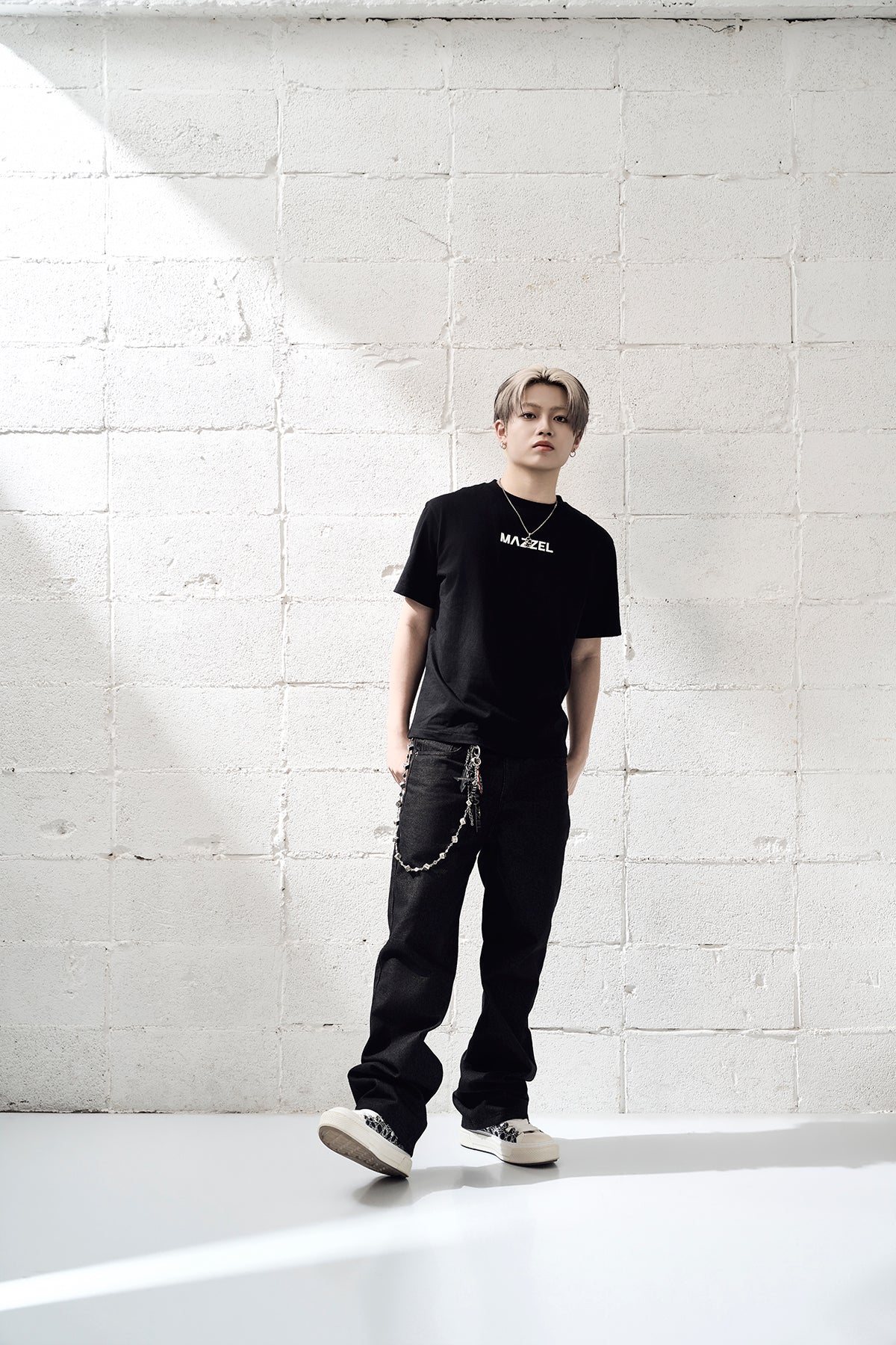 MAZZEL LOGO REVAMP Tee 新品 Sサイズ LOGO REVAMP Tee – BMSG