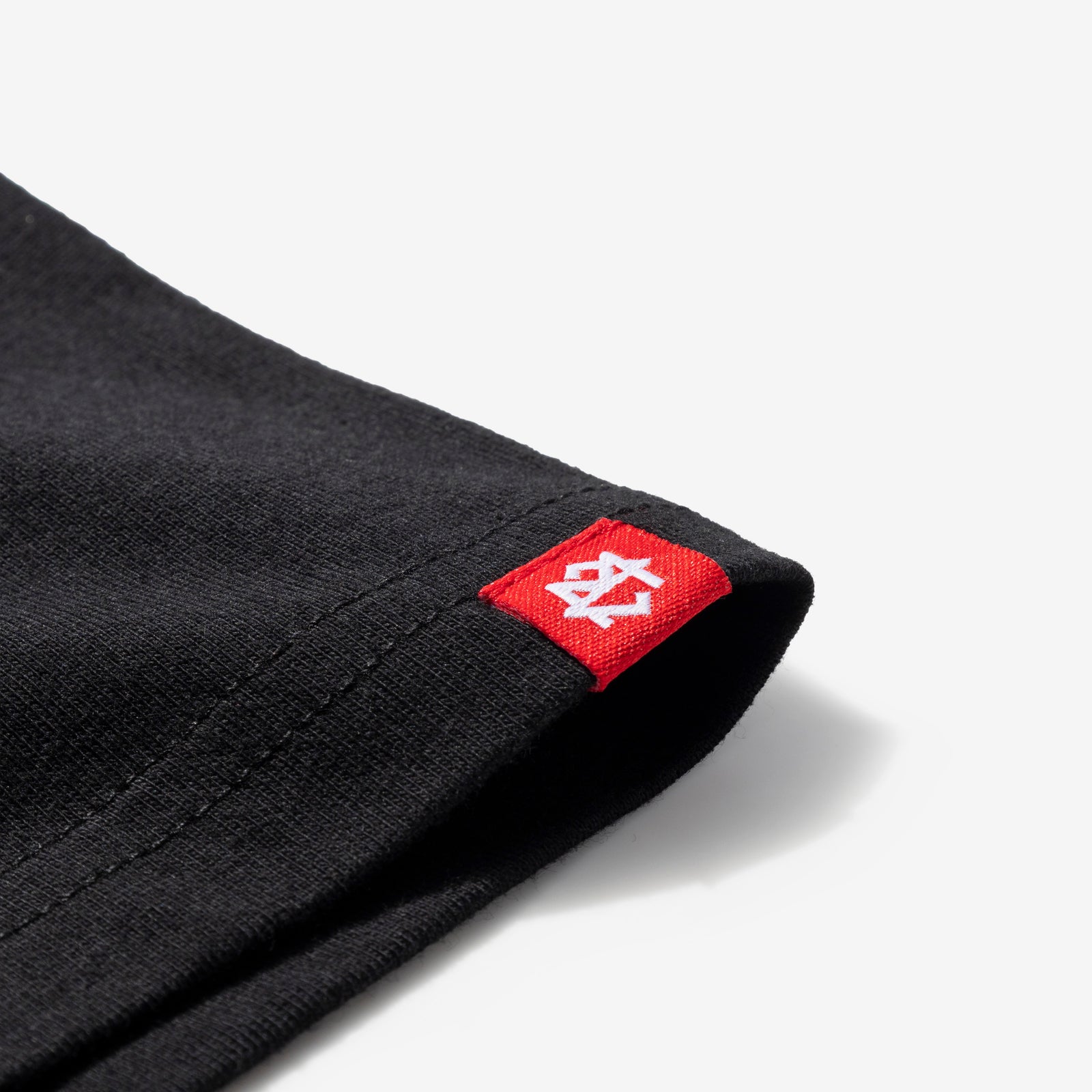 LOGO REVAMP Tee – BMSG